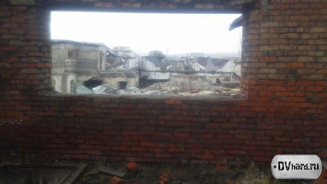 окно в кирпиче
